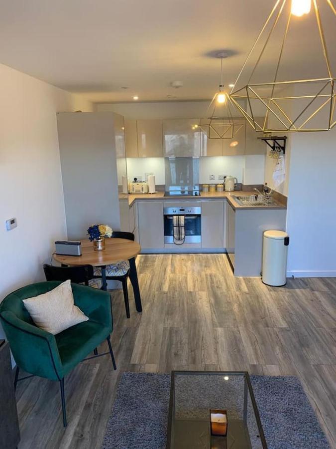Lovely 1-Bed Serviced Apartment With Free Parking West Thurrock Εξωτερικό φωτογραφία