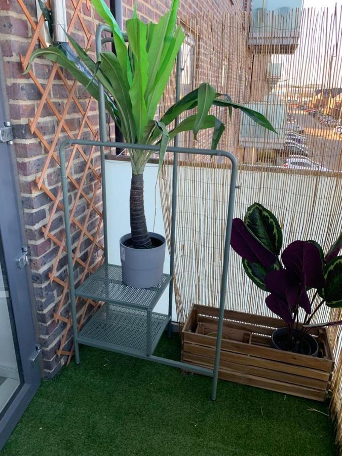 Lovely 1-Bed Serviced Apartment With Free Parking West Thurrock Εξωτερικό φωτογραφία